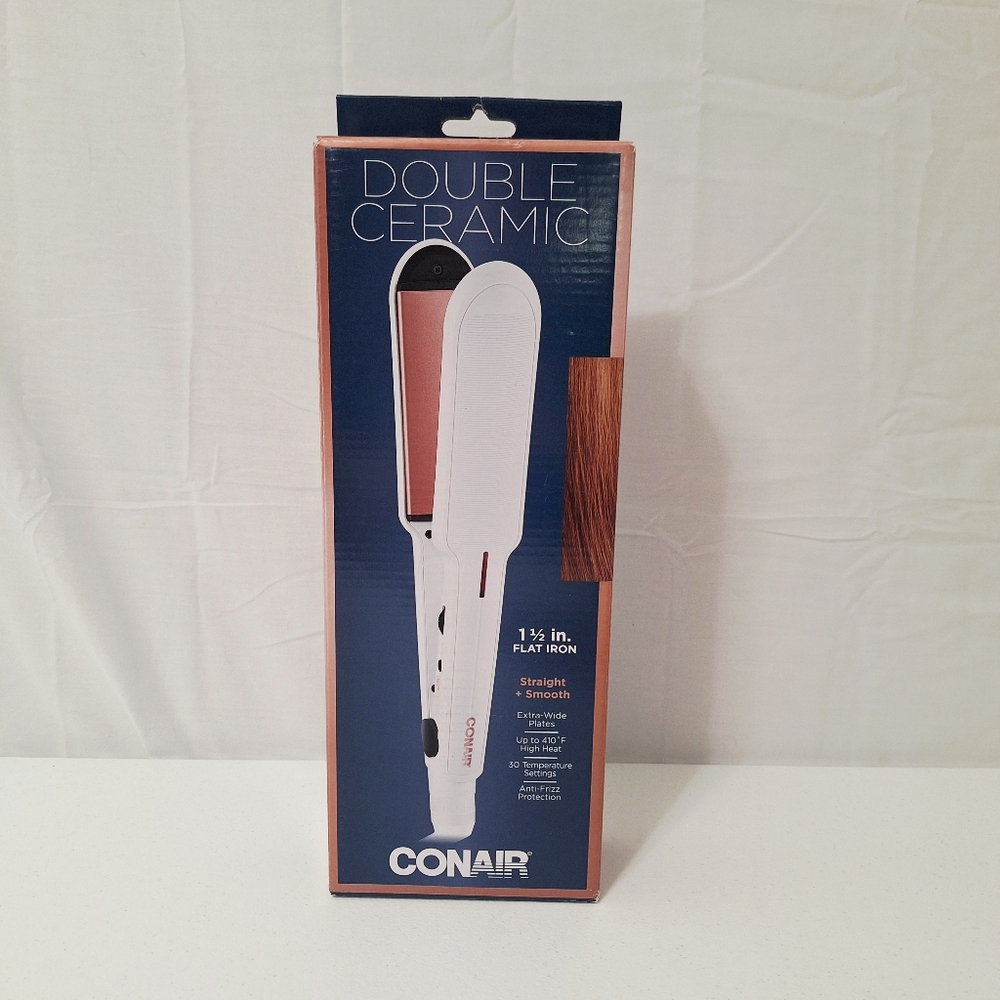 Conair Double Ceramic 1 1/2" Flat Iron NIB